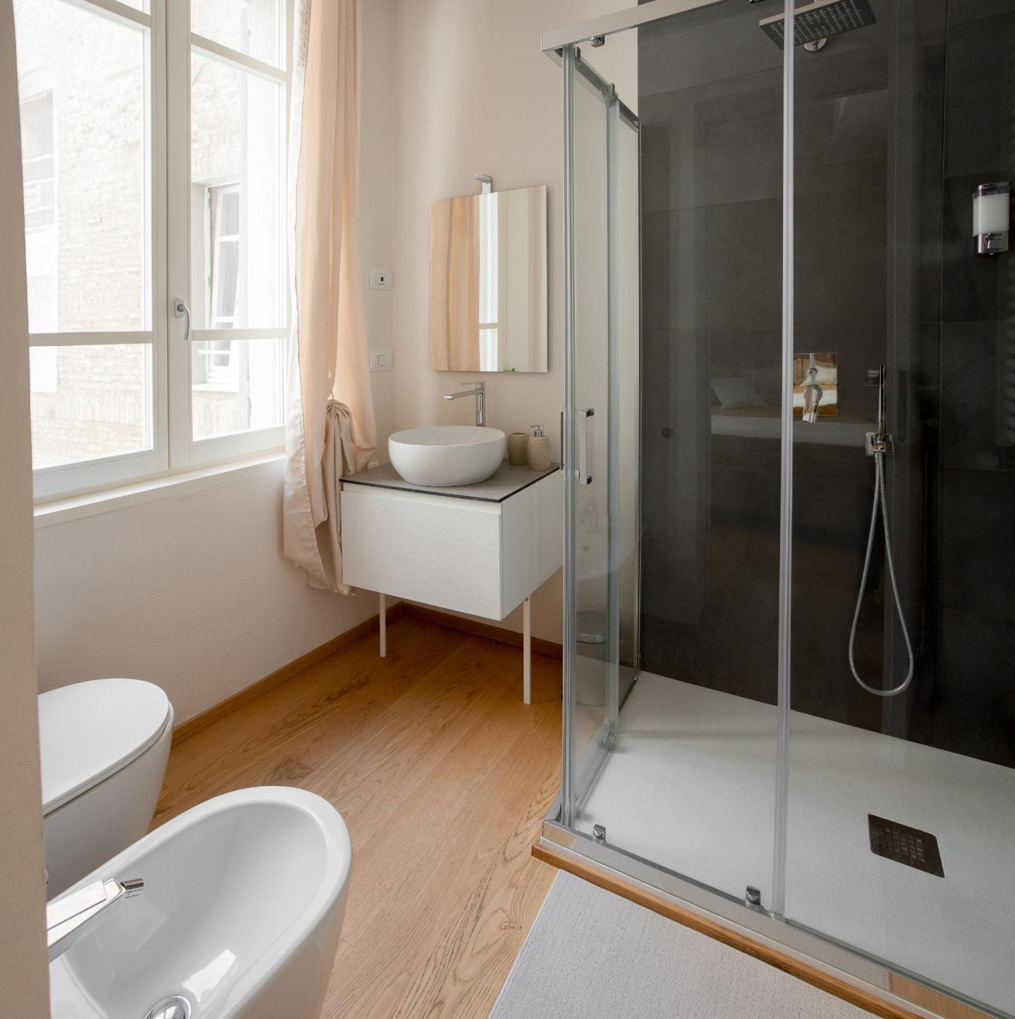 Freedom Suites ปาร์มา ภายนอก รูปภาพ